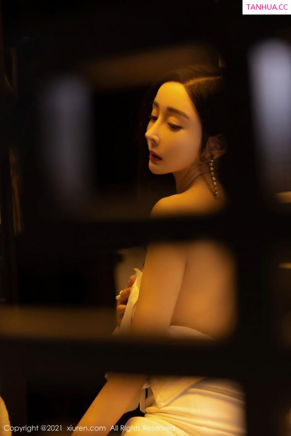 允薾  [XiuRen]高清写真图 2021.11.02 No.4155 允薾第52张图片